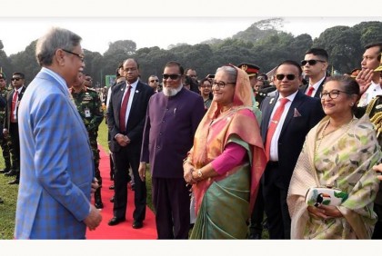 বঙ্গভবনে রাষ্ট্রপতির সংবর্ধনায় যোগ দিলেন প্রধানমন্ত্রী


