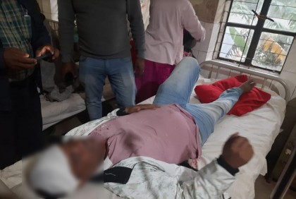 মুন্সীগঞ্জে নৌকা ও স্বতন্ত্র প্রার্থীর সমর্থকদের সংঘর্ষ 

