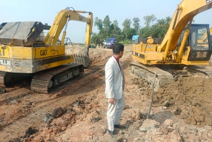 কালিয়াকৈরে ফসলি জমির মাটি কাটায় জরিমানা