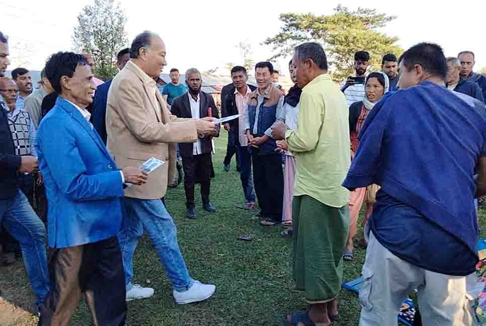 পাহাড়ে জমজমাট ভোটের প্রচারণা