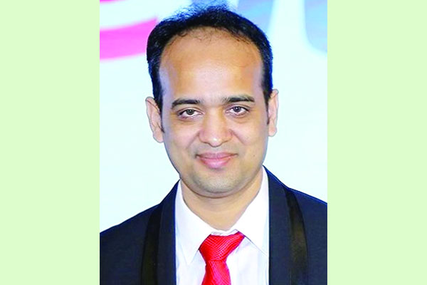 ১০ কোটি টাকা ফেরত দিয়ে জামিনে মুক্ত রাসেল