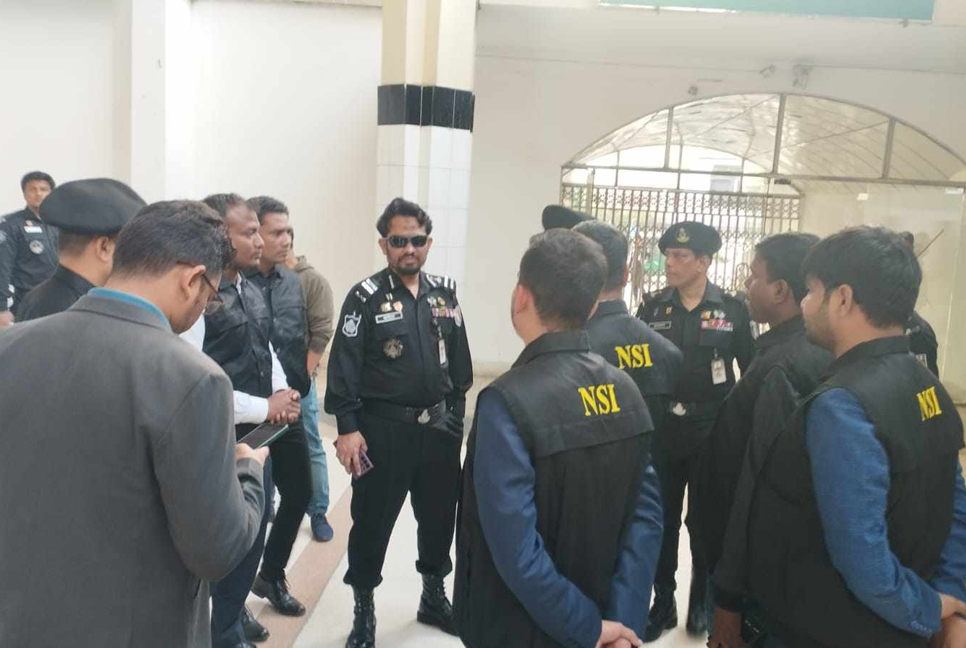 কমলাপুর রেল স্টেশনে টহল জোরদার
