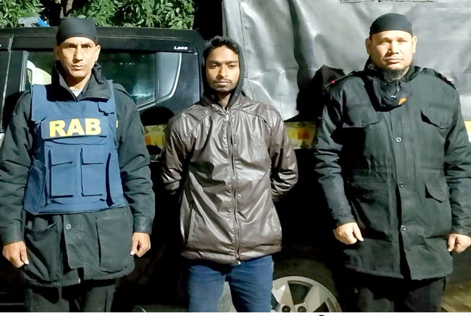 বগুড়ায় মোটরসাইকেল চোর চক্রের সদস্য গ্রেফতার 