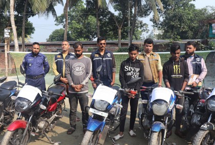 চাঁদপুরে মোটরসাইকেল চোর চক্রের ৩ সদস্য গ্রেফতার
