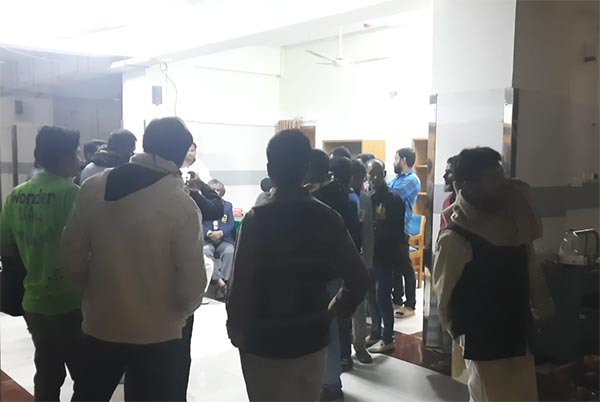 টাঙ্গাইল সদর আসনে আওয়ামী লীগ ও স্বতন্ত্র প্রার্থীর সমর্থকদের মধ্যে সংঘর্ষ 
