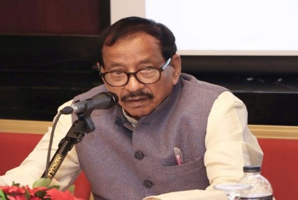 বীর মুক্তিযোদ্ধার ঘাড় মটকে দেওয়ার হুমকি দিলেন সমাজকল্যাণ মন্ত্রী