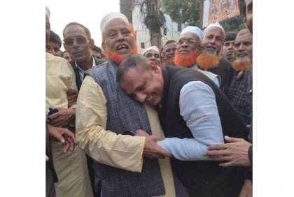 লাঙ্গল ছেড়ে ট্রাকে উঠলেন জেলা জাপা সভাপতি