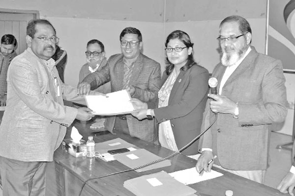 বীর মুক্তিযোদ্ধাদের ডিজিটাল সার্টিফিকেট প্রদান