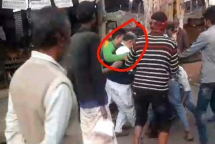 স্বতন্ত্র প্রার্থীর সমর্থককে পেটালেন পৌরসভার মেয়র

