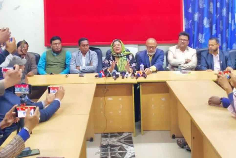 ‘ঈগলের এজেন্ট হলে ঘর জ্বালিয়ে দেওয়ার হুমকি নৌকার কর্মীদের’