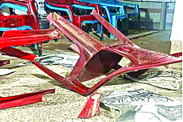 সহিংসতায় উত্তপ্ত নির্বাচনি পরিবেশ