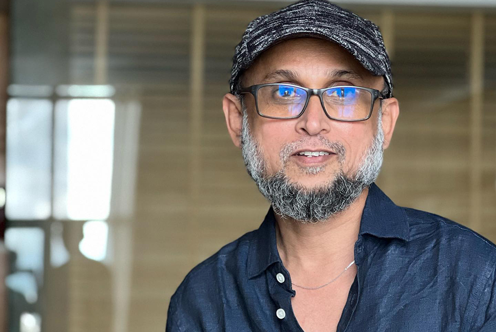 ‘ওকে, আই হ্যাভ অ্যা সাজেশন’