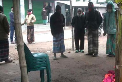 নাটোরে নৌকার নির্বাচনি ক্যাম্প পুড়িয়ে দিয়েছে দুর্বৃত্তরা