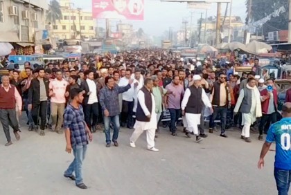 লক্ষ্মীপুরে সমানতালে চলছে প্রচার-প্রচারণা