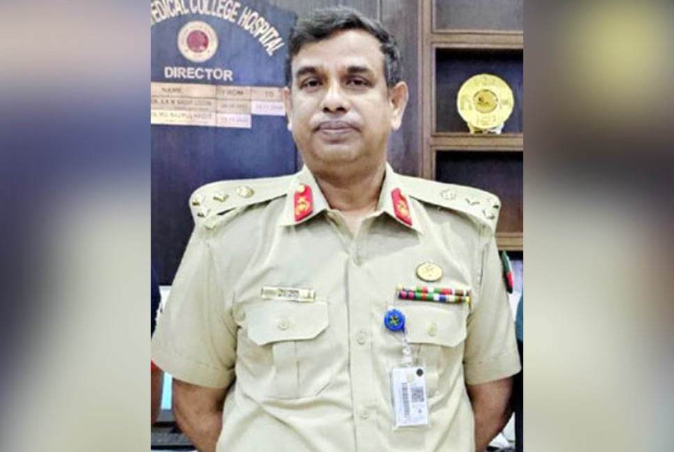 ঢামেকে নতুন পরিচালকের দায়িত্ব গ্রহণ