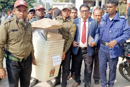 নওগাঁয় ৫ স্তরের নিরাপত্তা ব্যবস্থা