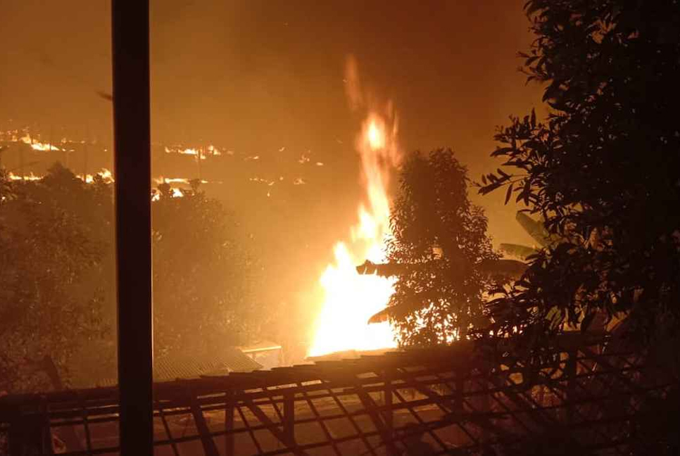 উখিয়ায় রোহিঙ্গা ক্যাম্পের আগুন নিয়ন্ত্রণে, পুড়েছে ৫টি ব্লক

