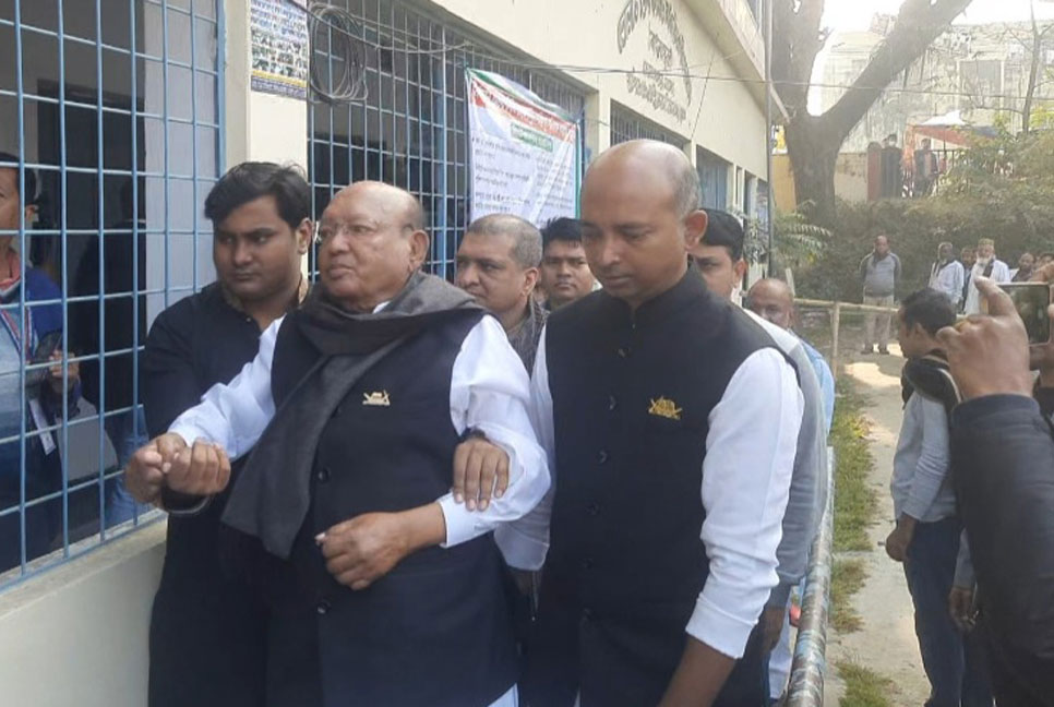 বিএনপি সন্ত্রাসী দল ওদের কথা কেউ শোনেনি: তোফায়েল আহমেদ