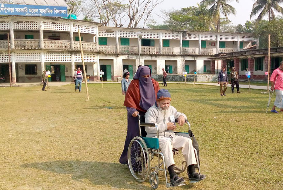 এটাই মনে হয় জীবনের শেষ ভোট দেওয়া