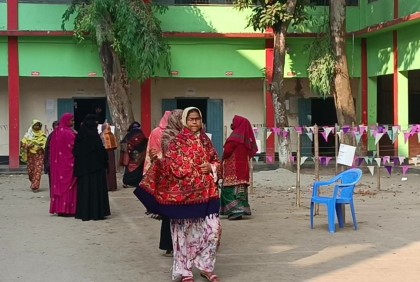 পঞ্চগড়ে ভোটগ্রহণ চলছে