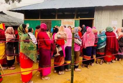 খাগড়াছড়িতে শান্তিপূর্ণ পরিবেশে চলছে ভোটগ্রহণ

