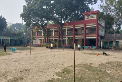 টাঙ্গাইল সদর আসনে ভোটকেন্দ্র প্রায় শূন্য