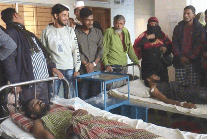 কালকিনিতে স্বতন্ত্র প্রার্থীর বিজয় মিছিলে বোমা হামলা, আহত ১০