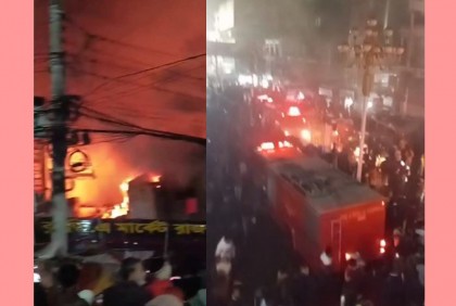 রাজশাহীর আরডিএ মার্কেটের আগুন নিয়ন্ত্রণে

