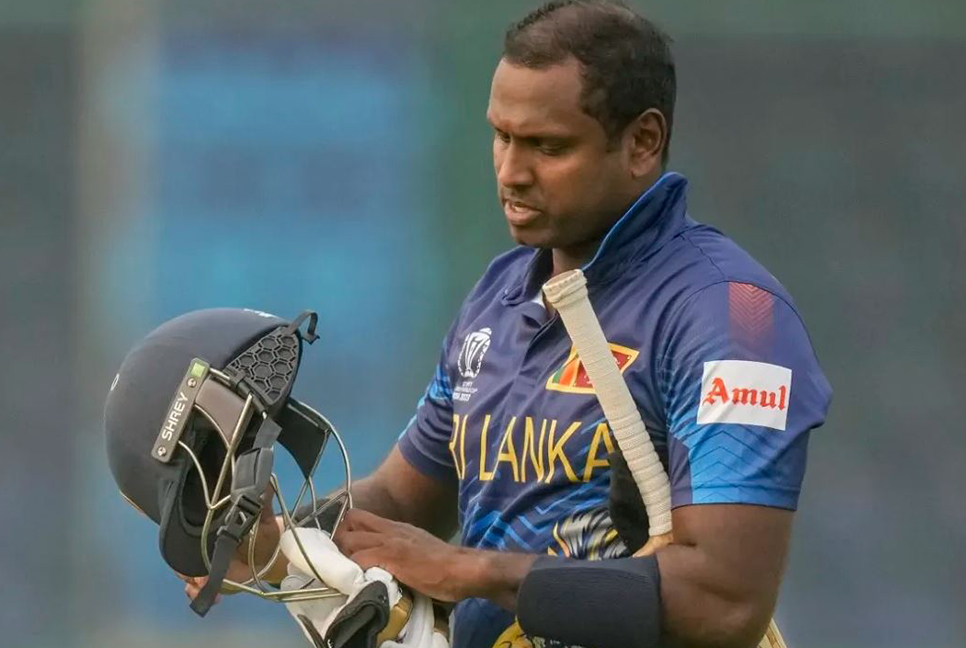 প্রায় ৩ বছর পর শ্রীলঙ্কার টি-টোয়েন্টি দলে ম্যাথিউস