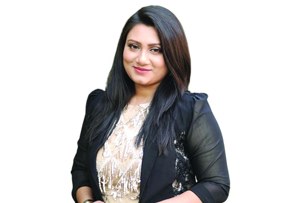 নতুন জীবনটাও সাত সুরে বাঁধা