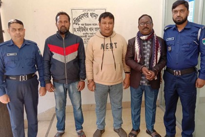 মেহেরপুরে
নির্বাচন পরবর্তী সহিংসতায় আটক ৩