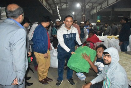 ব্রাহ্মণবাড়িয়ায় শীতার্তদের মাঝে কম্বল বিতরণ