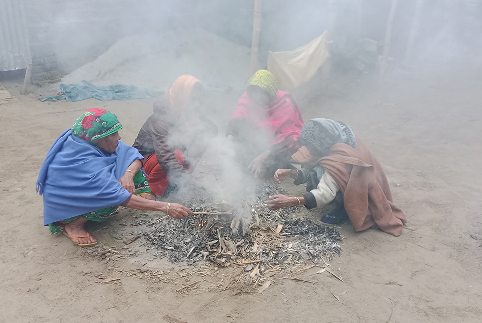 লালমনিরহাটে হাড় কাঁপানো শীত, বাড়ছে রোগ