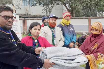 কুড়িগ্রামে শীতার্তদের মাঝে শীতবস্ত্র বিতরণ