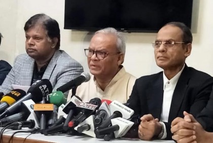 মেয়াদের আগেই সরকার গঠন প্রমাণ করে অজানা ভীতি কাজ করছে: রিজভী