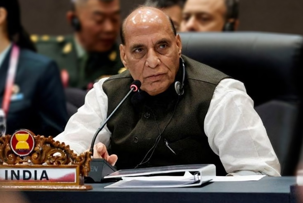 ভারতকে আর চোখ রাঙানো যাবে না : রাজনাথ সিং