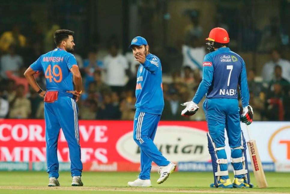 মোহাম্মদ নবীর সঙ্গে কেন বিবাদে জড়িয়েছিলেন রোহিত? 