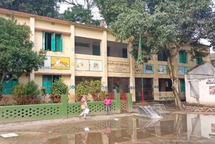 শৈতপ্রবাহে চুয়াডাঙ্গায় মাধ্যমিক বিদ্যালয় বন্ধ, খোলা প্রাথমিক