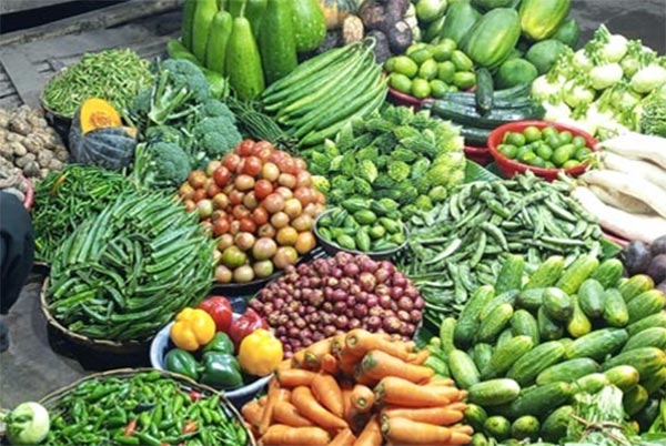 লাগামহীন সবজির বাজার