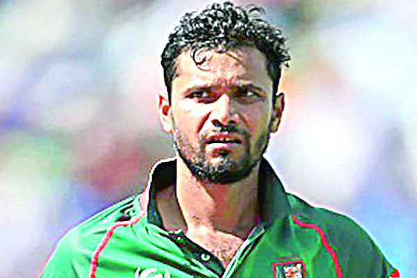 ৩ উইকেট পেলেই সেঞ্চুরি