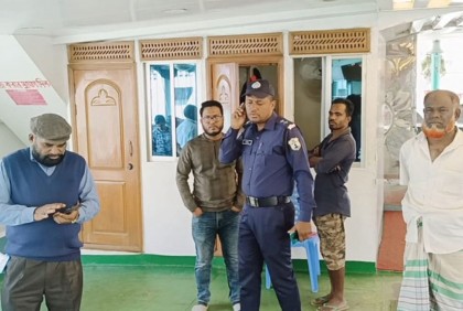 
চাঁদপুরে লঞ্চের কেবিন থেকে লাশ উদ্ধার