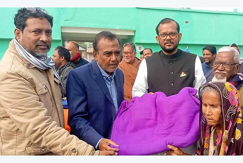 বসুন্ধরার কম্বল পেলেন কুষ্টিয়ার শীতার্তরা