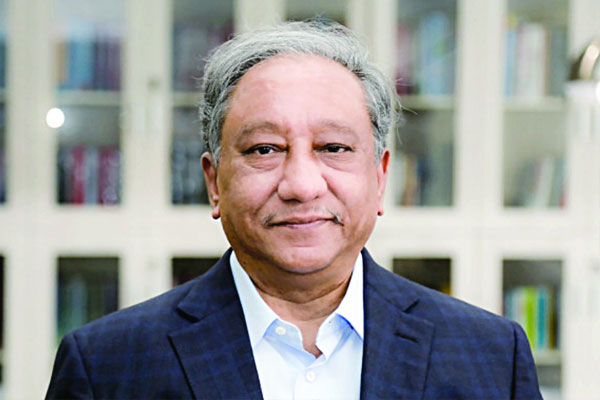 দৃষ্টি এখন পাপনের দিকে