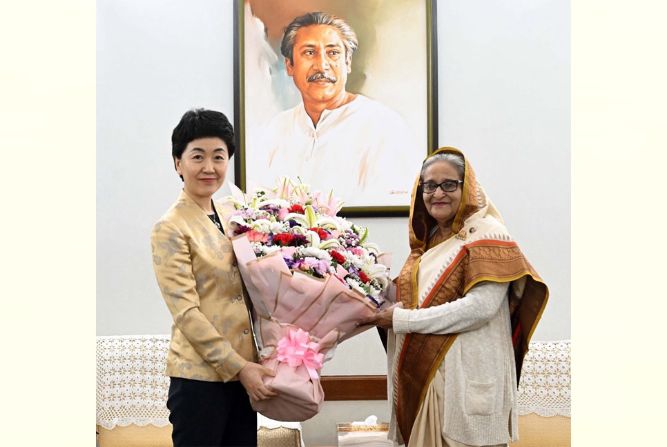 দেশের উন্নয়ন অগ্রযাত্রায় চীনের আরও সহযোগিতা চেয়েছেন প্রধানমন্ত্রী