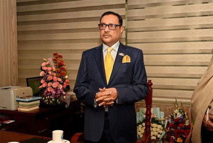 স্বাস্থ্য পরীক্ষা শেষে দেশে ফিরলেন ওবায়দুল কাদের