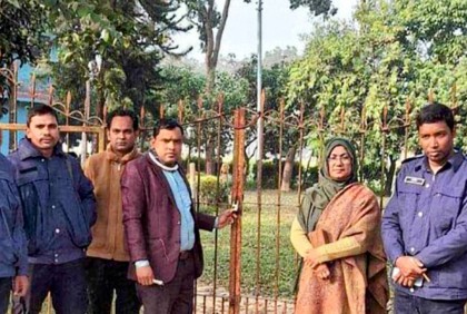 সিরাজগঞ্জে লাইসেন্স বিহীন ১৭টি 
হাসপাতাল-ক্লিনিক বন্ধ