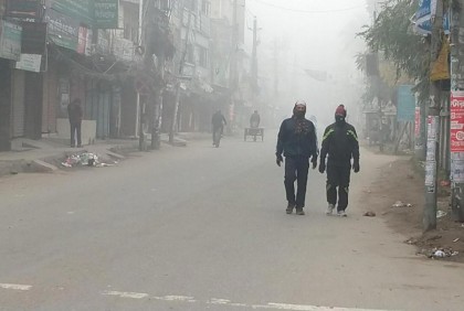 শীতে নাজেহাল চুয়াডাঙ্গার খেটে খাওয়া মানুষ