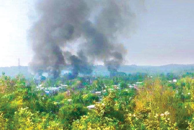 রাখাইনে দু'পক্ষের তুমুল সংঘর্ষ 