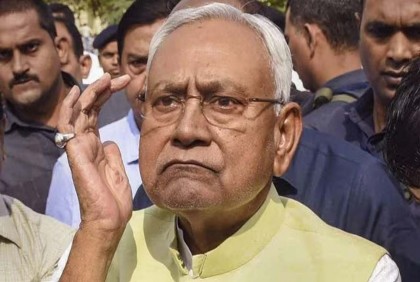 বিজেপিতে যোগ দিতে বিহারের মুখ্যমন্ত্রীর পদত্যাগ