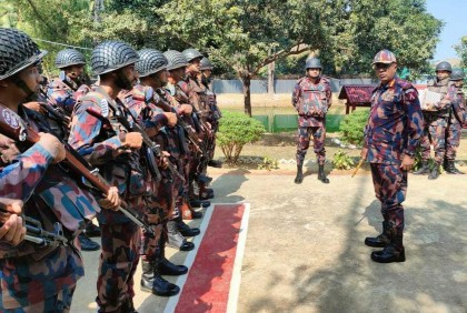 বিজিবি মহাপরিচালকের মিয়ানমার সীমান্ত পরিদর্শন 
